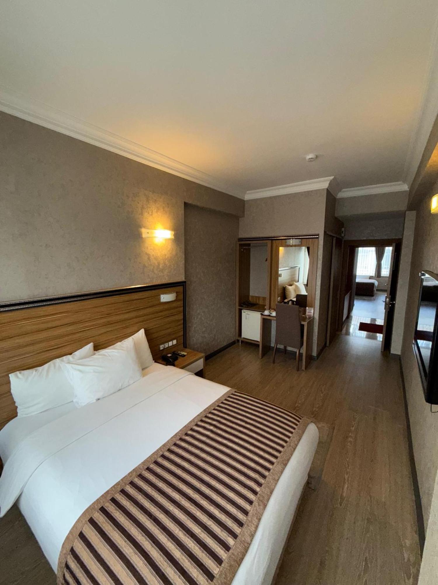 Buyuk Hotel ไคเซรึ ภายนอก รูปภาพ