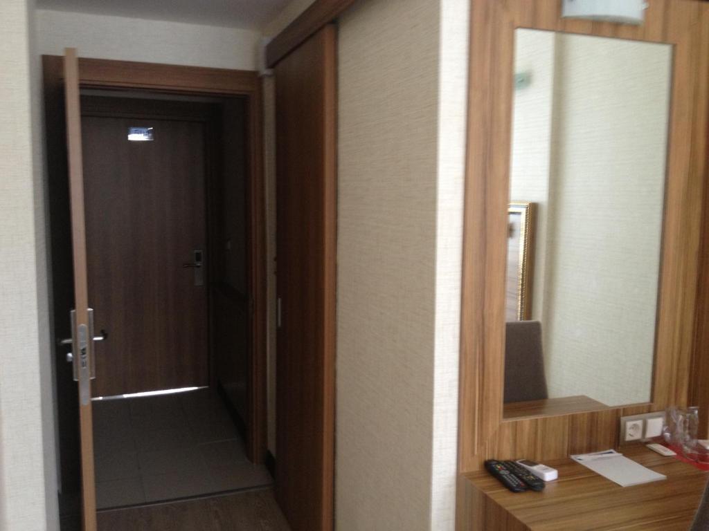 Buyuk Hotel ไคเซรึ ห้อง รูปภาพ