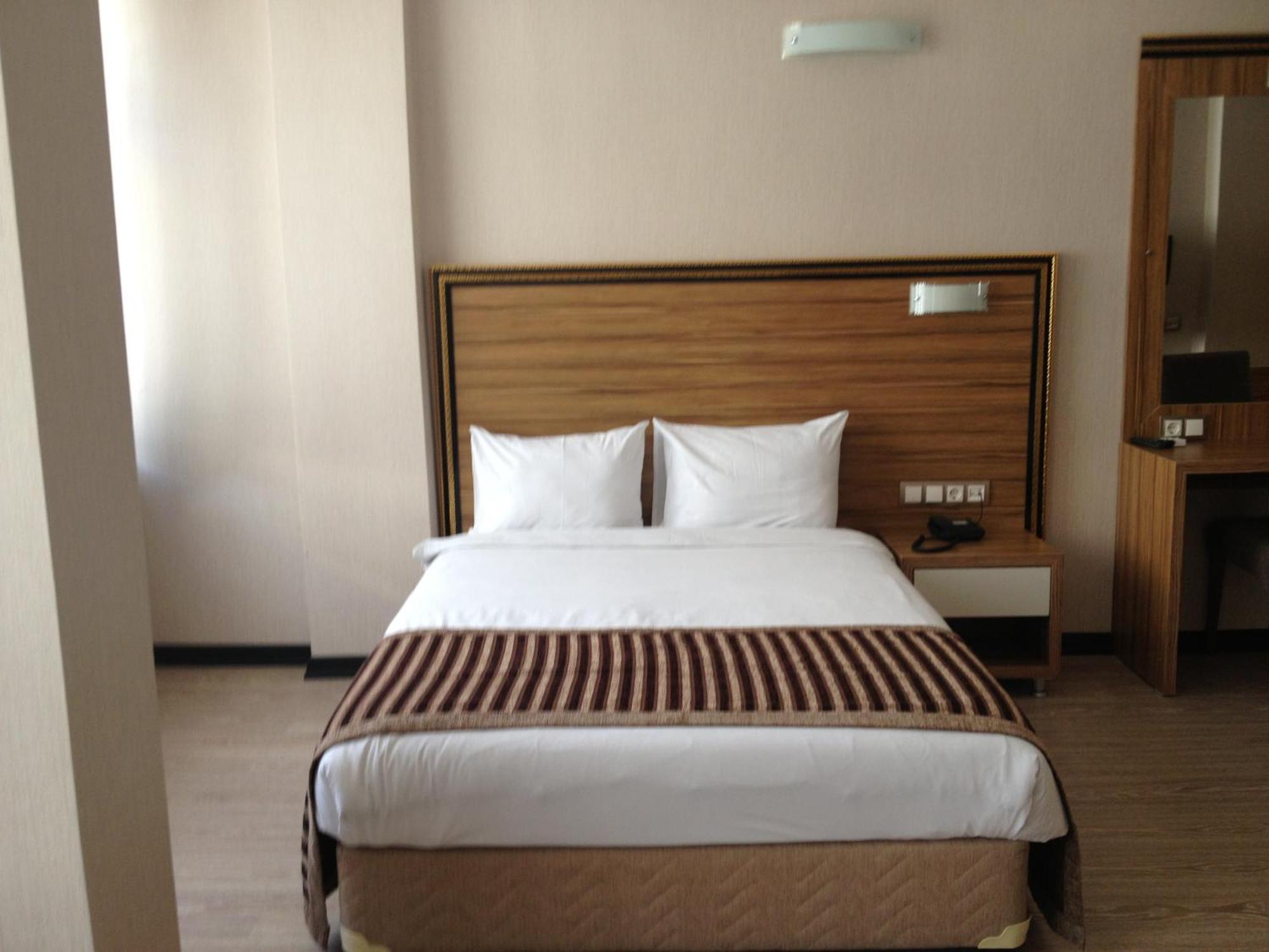 Buyuk Hotel ไคเซรึ ภายนอก รูปภาพ